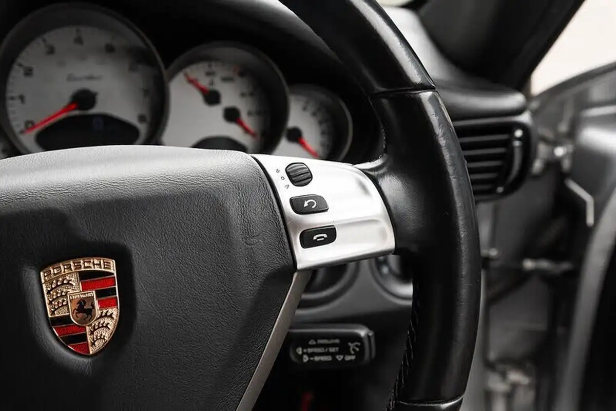 2009-porsche-911-36-turbo-coupe-big-14