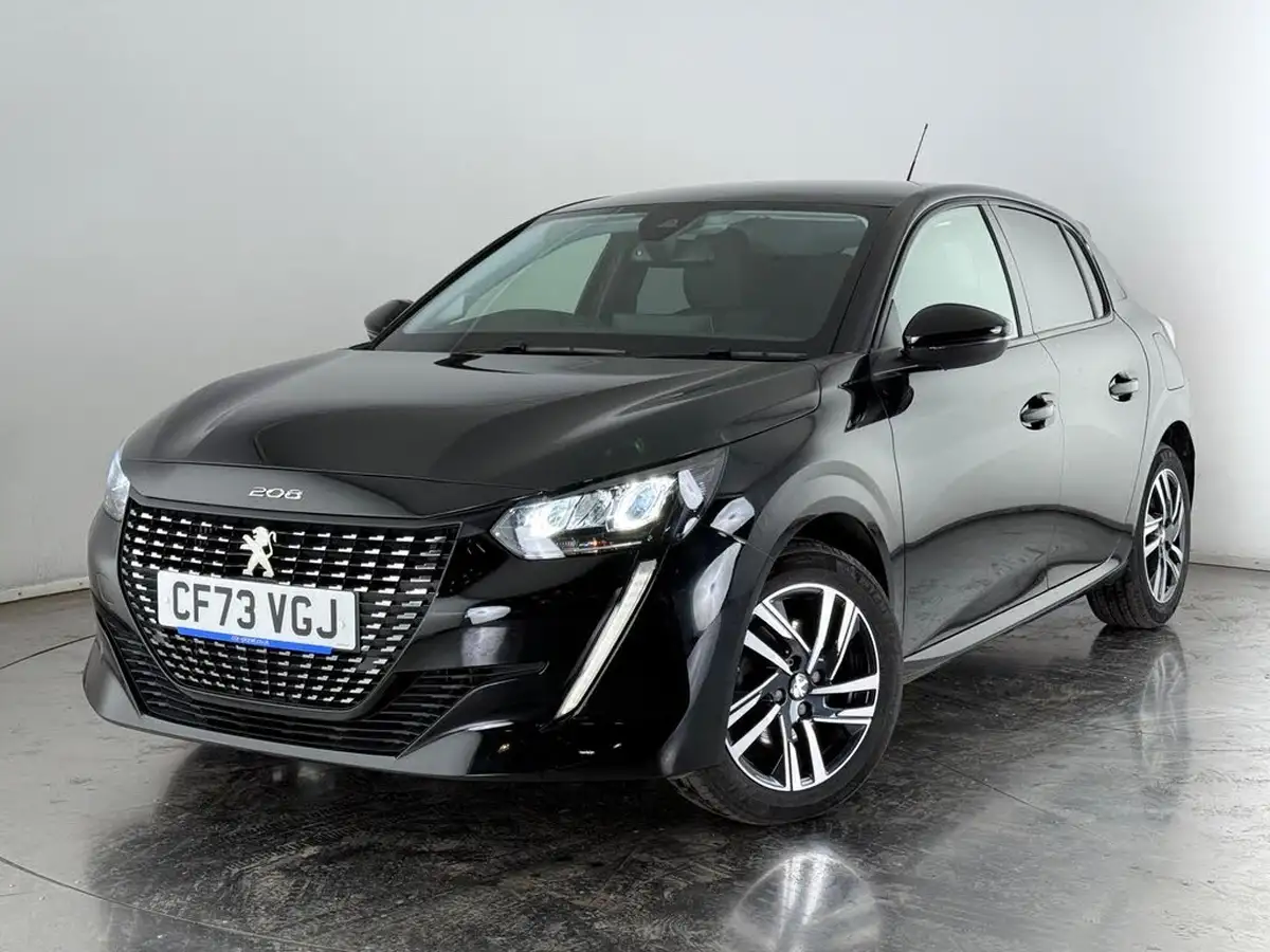 2023-peugeot-208-12-puretech-allure-premium-130ps-eat8-big-40