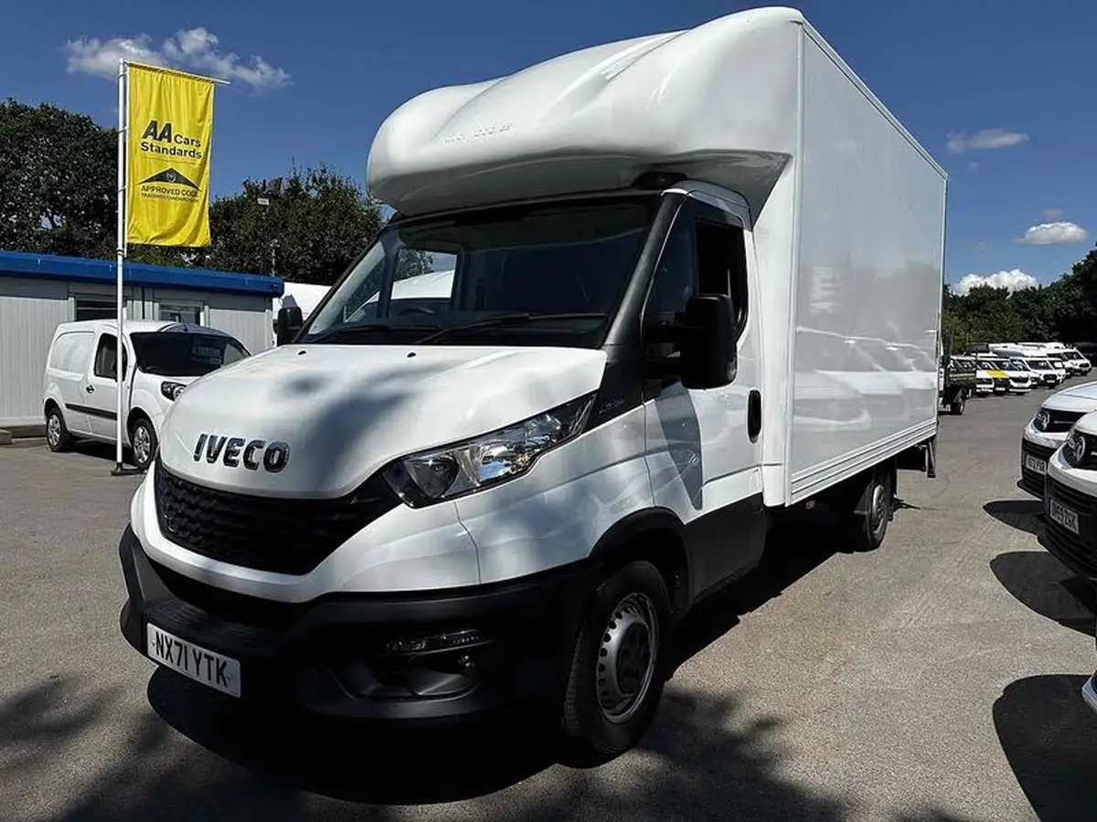 2021-iveco-daily-s-class-23td-35s14h-3000-big-19