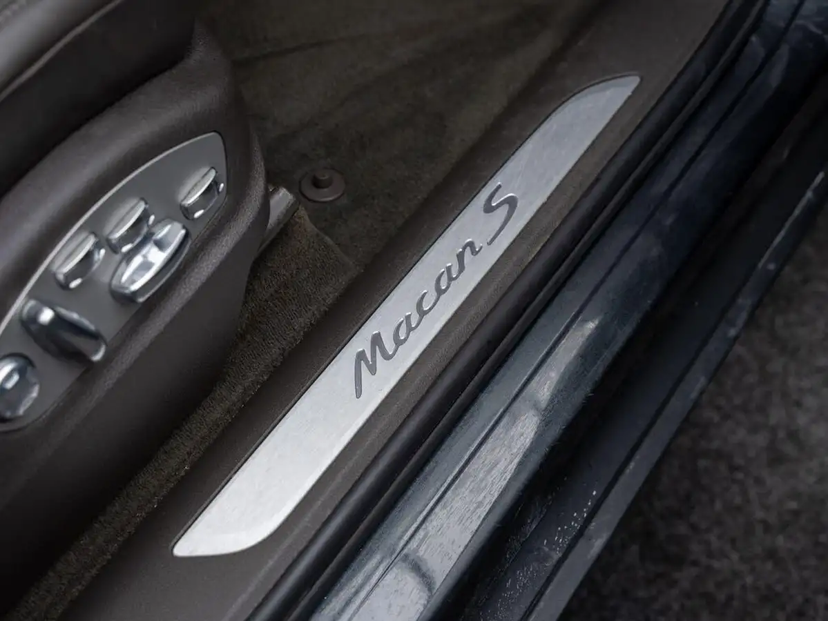 2020-porsche-macan-30-v6-s-big-13