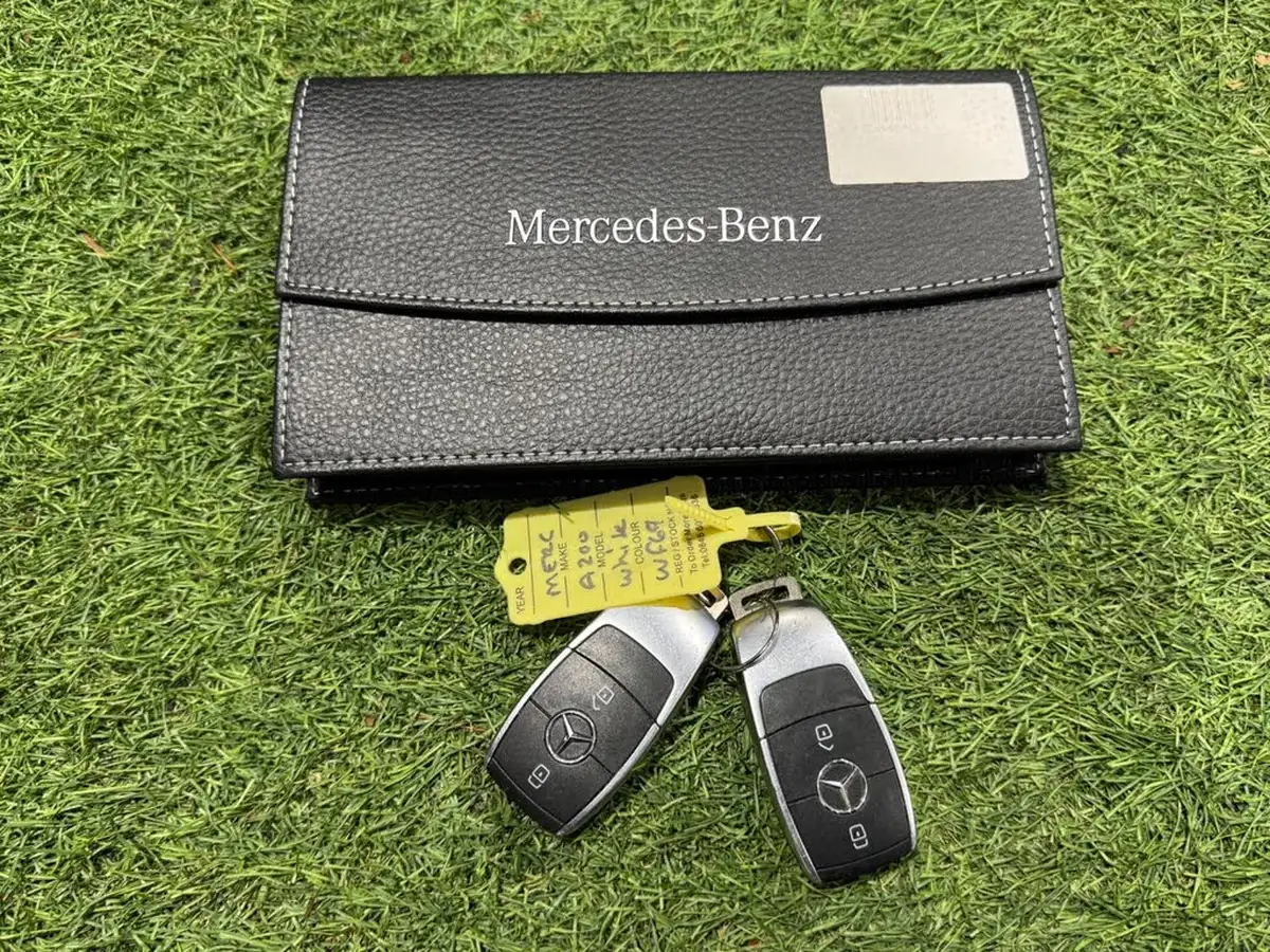 2019-mercedes-benz-a-class-20d-a200d-amg-line-premium-hatchback-5d-big-30