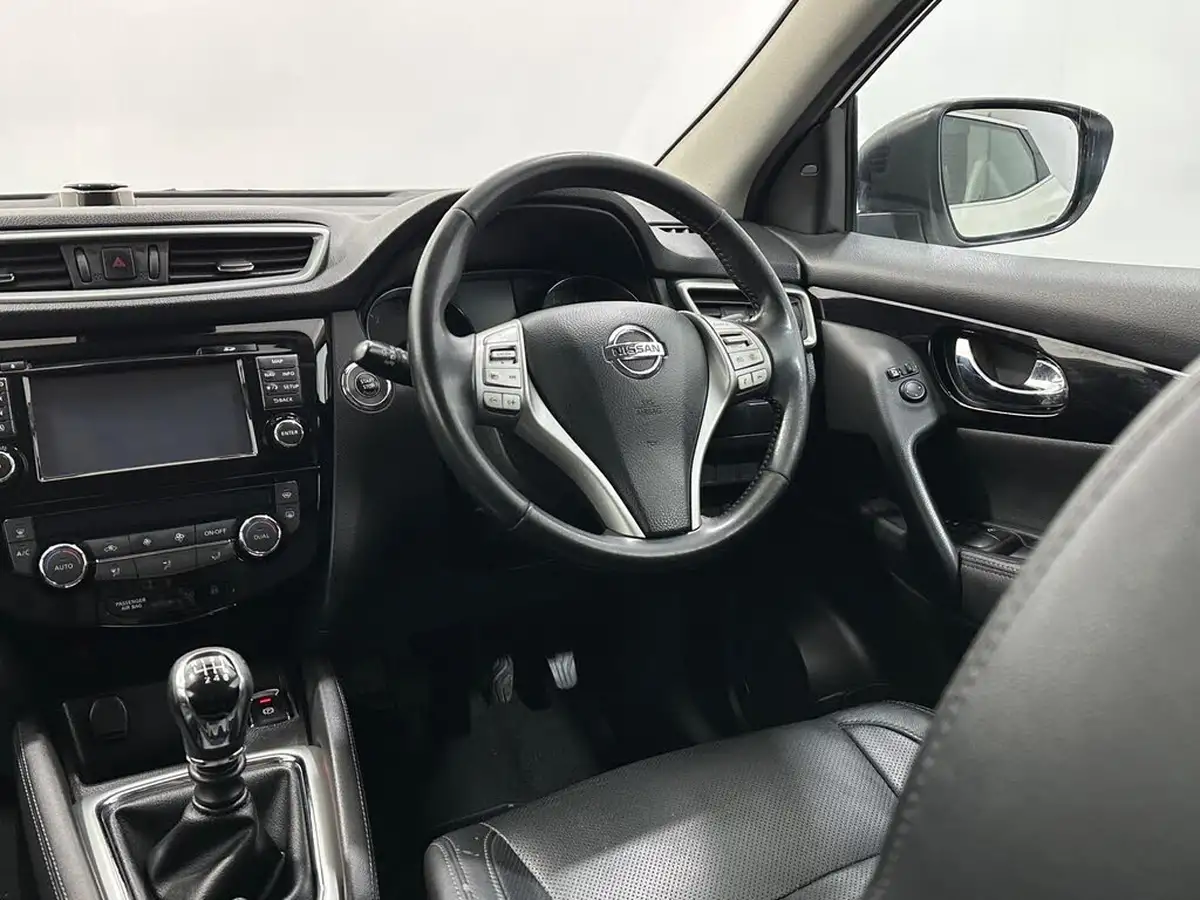 2016-nissan-qashqai-15dci-tekna-big-10