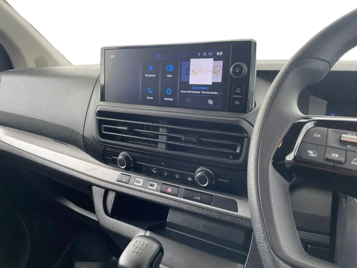 2024-toyota-proace-15d-icon-medium-without-plyliningrear-view-camera-big-7