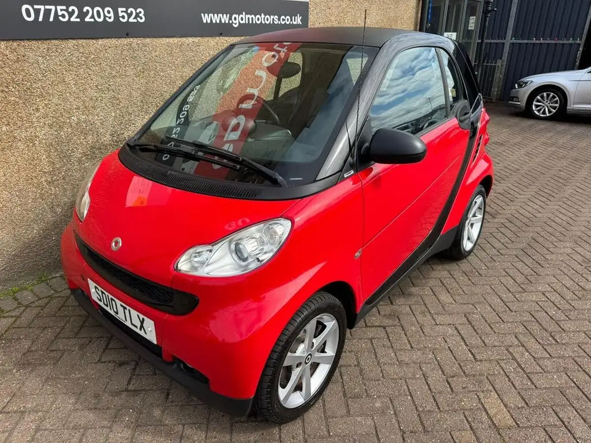 2010-smart-fortwo-10-pulse-71bhp-coupe-big-2