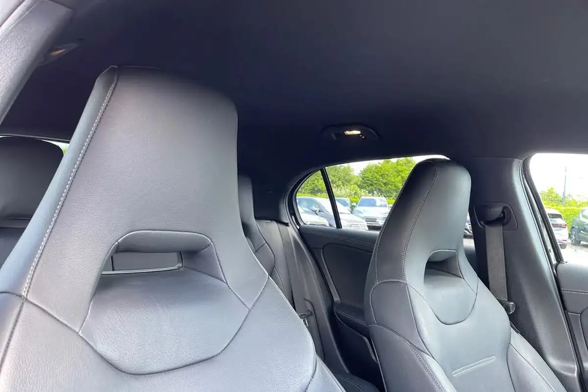 2021-mercedes-benz-a-class-20-a35-amg-premium-edition-hatchback-5d-big-23