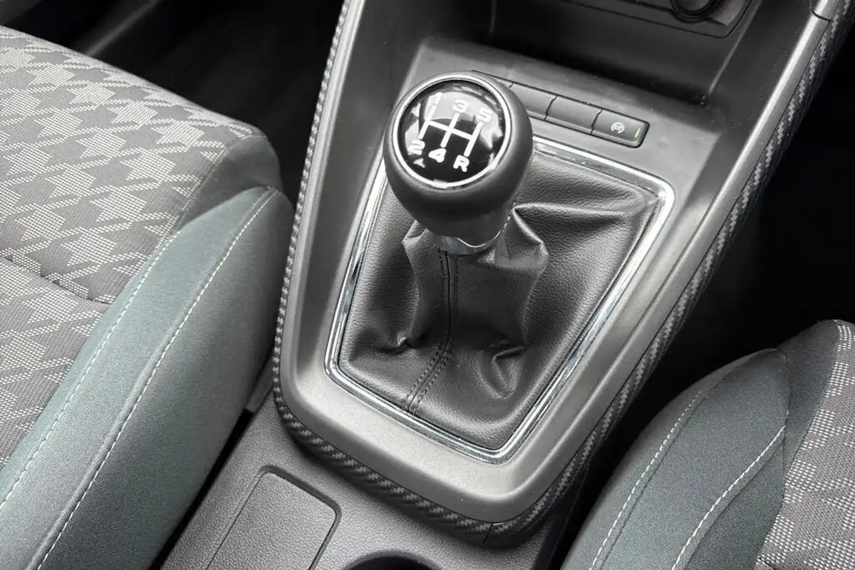 2019-mg-zs-suv-15-vti-tech-excite-105bhp-big-18