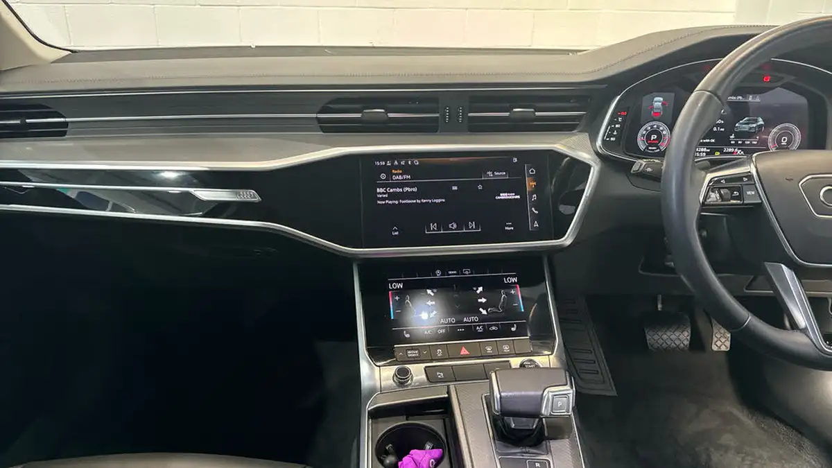 2021-audi-a6-saloon-20-40-tfsi-sport-big-11
