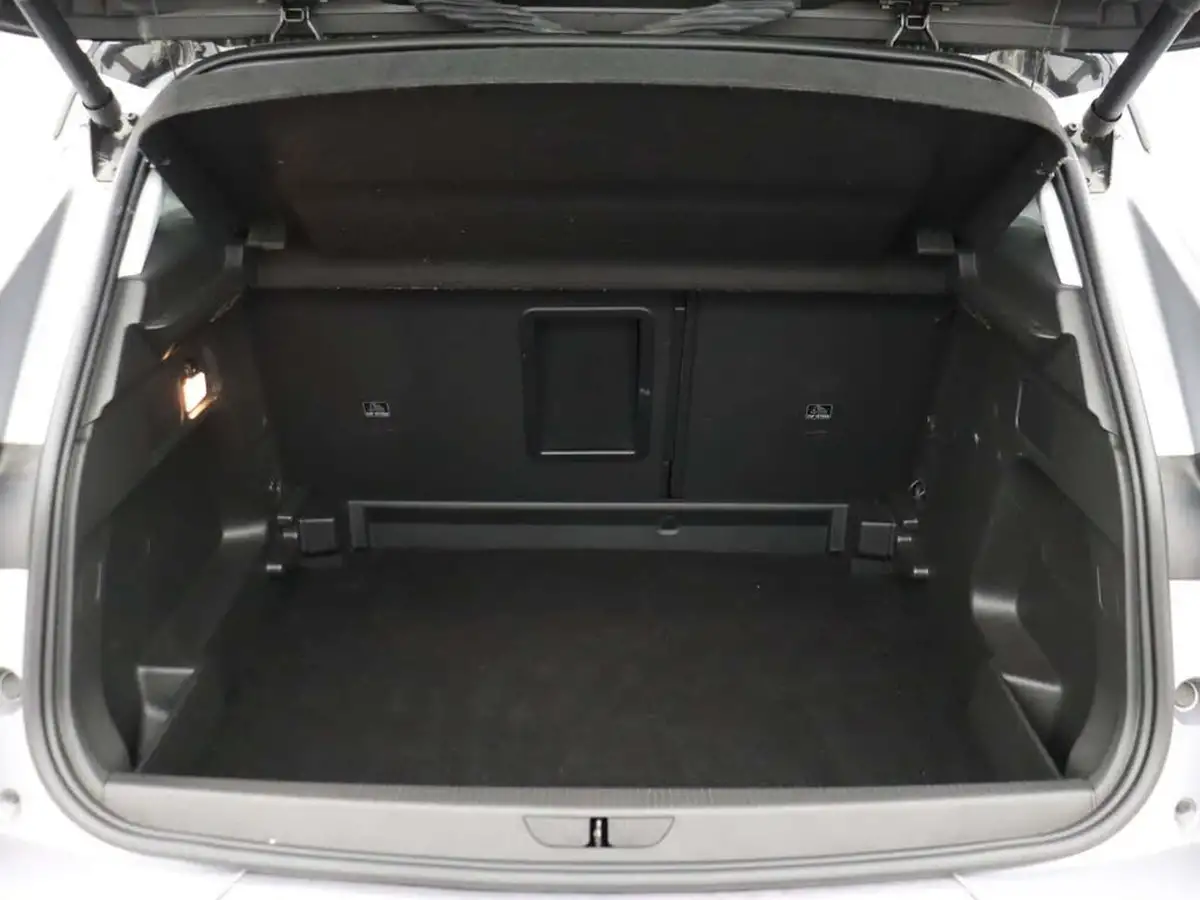 2022-vauxhall-grandland-12-elite-big-14