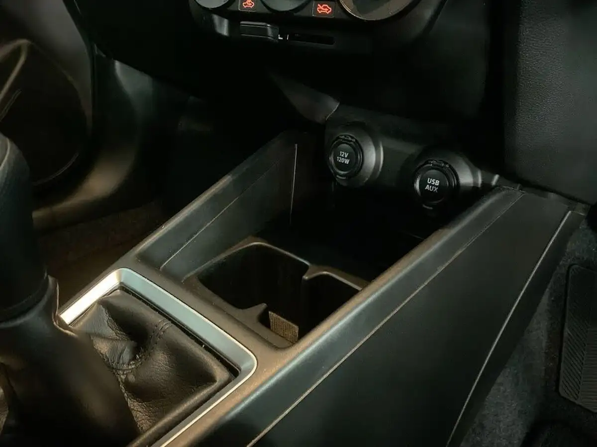 2024-suzuki-swift-12-dualjet-sz-l-big-24