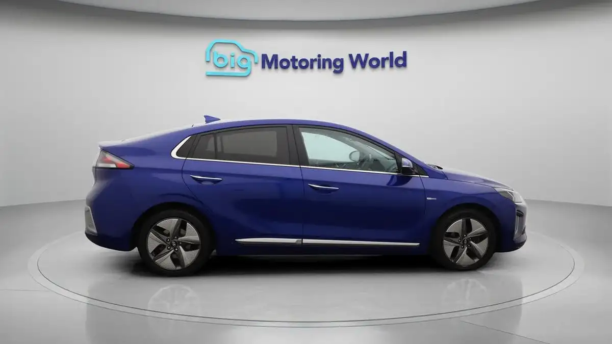 2020-hyundai-ioniq-16-gdi-premium-se-hybrid-big-8