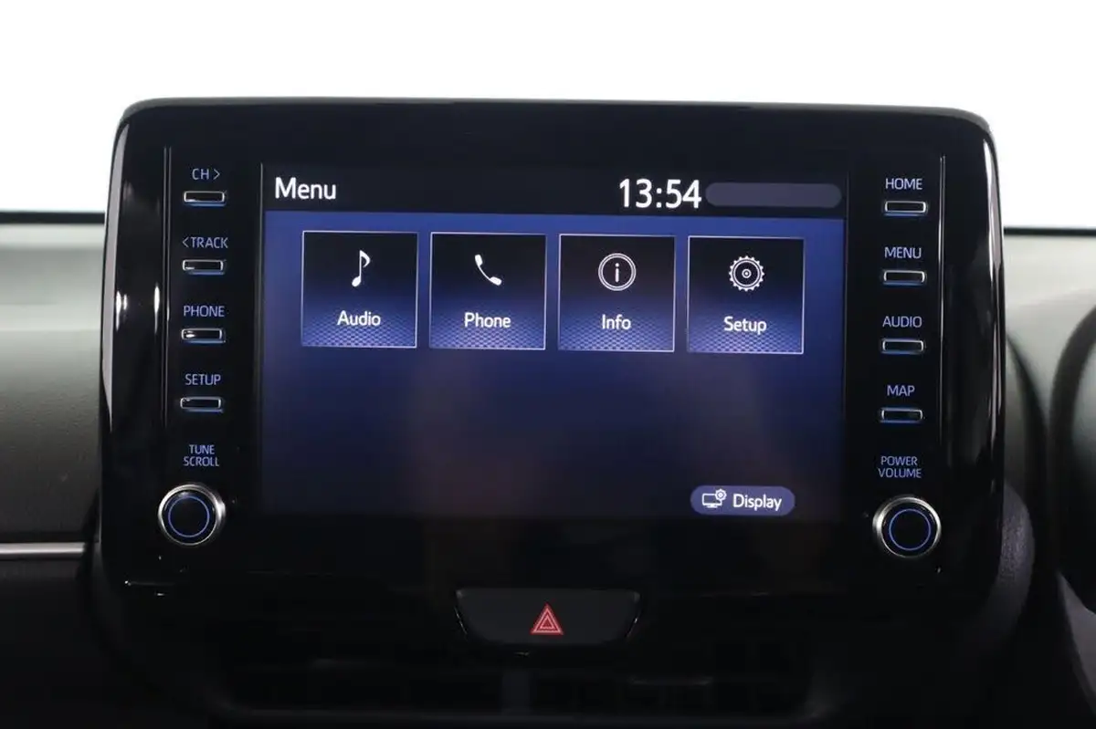 2022-toyota-yaris-15-vvt-i-design-panoramic-roof-big-38
