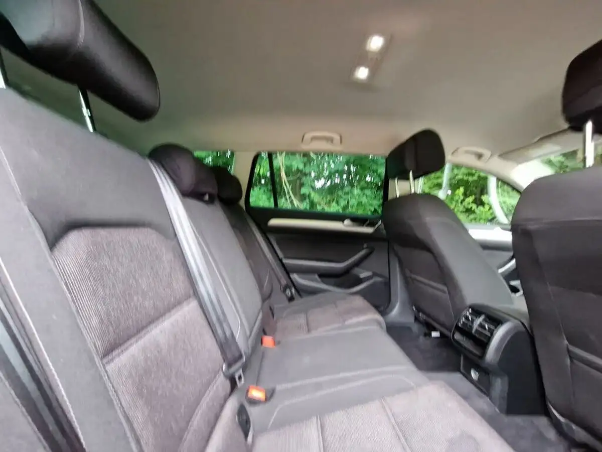 2016-volkswagen-passat-20tdi-se-business-estate-5d-big-39
