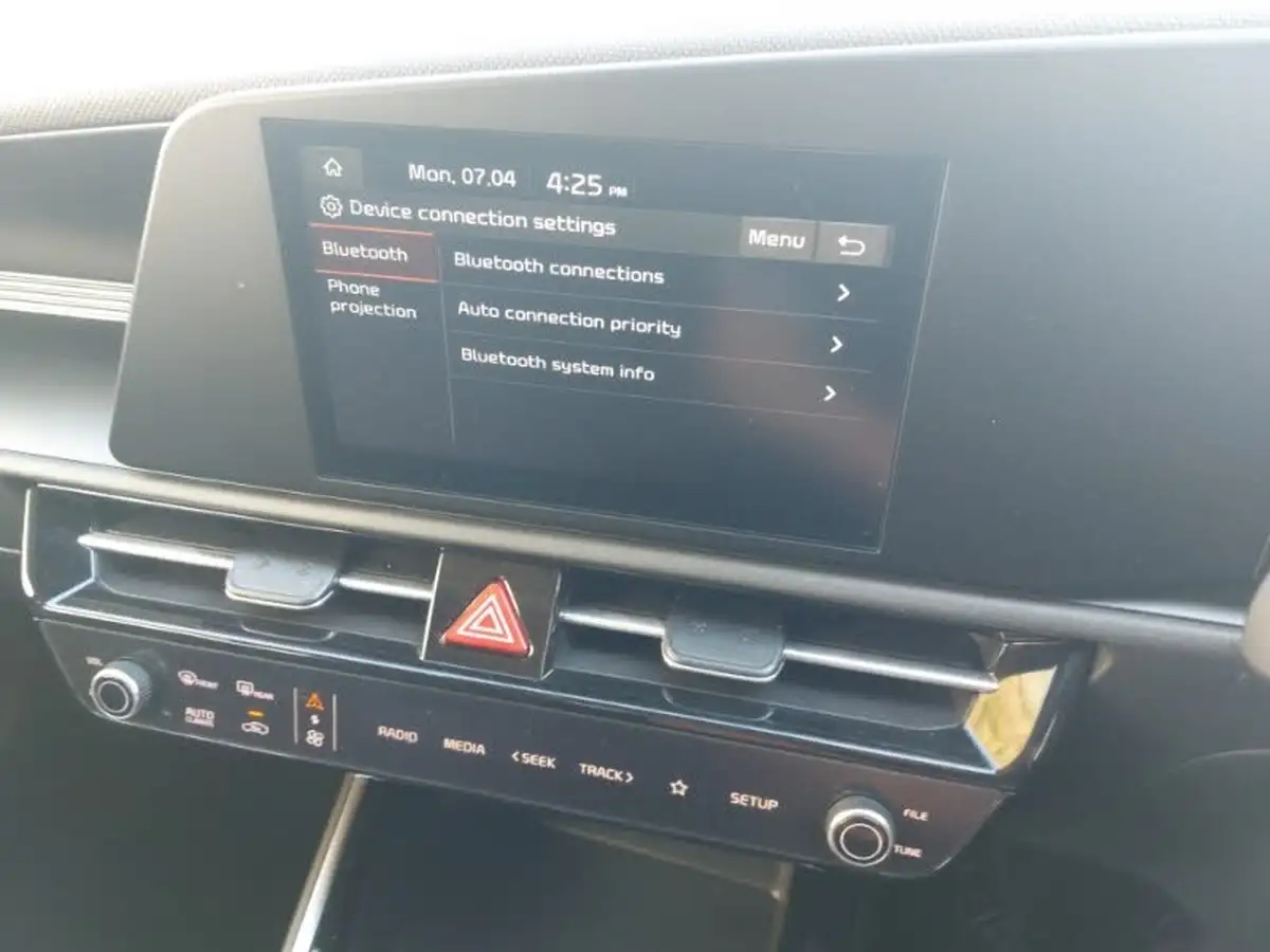 2023-kia-niro-16-gdi-2-180bhp-phev-111kwh-big-18