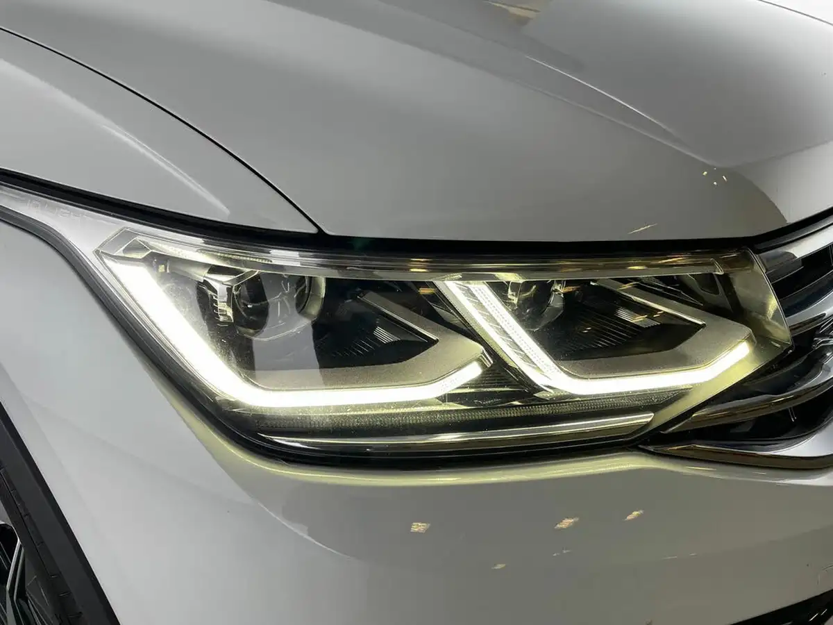 2021-volkswagen-tiguan-15-tsi-r-line-big-34