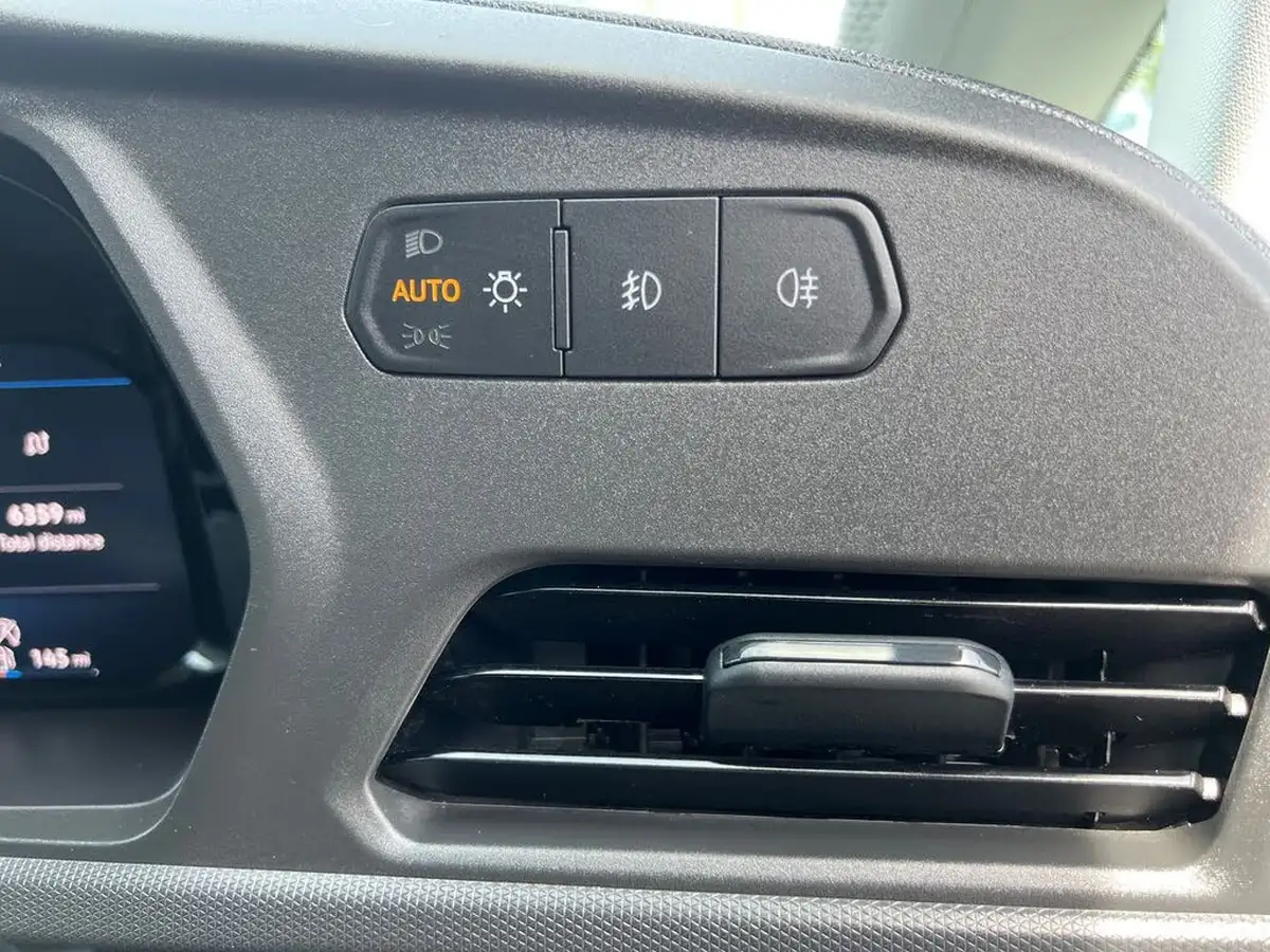2025-ford-transit-connect-20-ecoblue-l2-240-trend-big-25