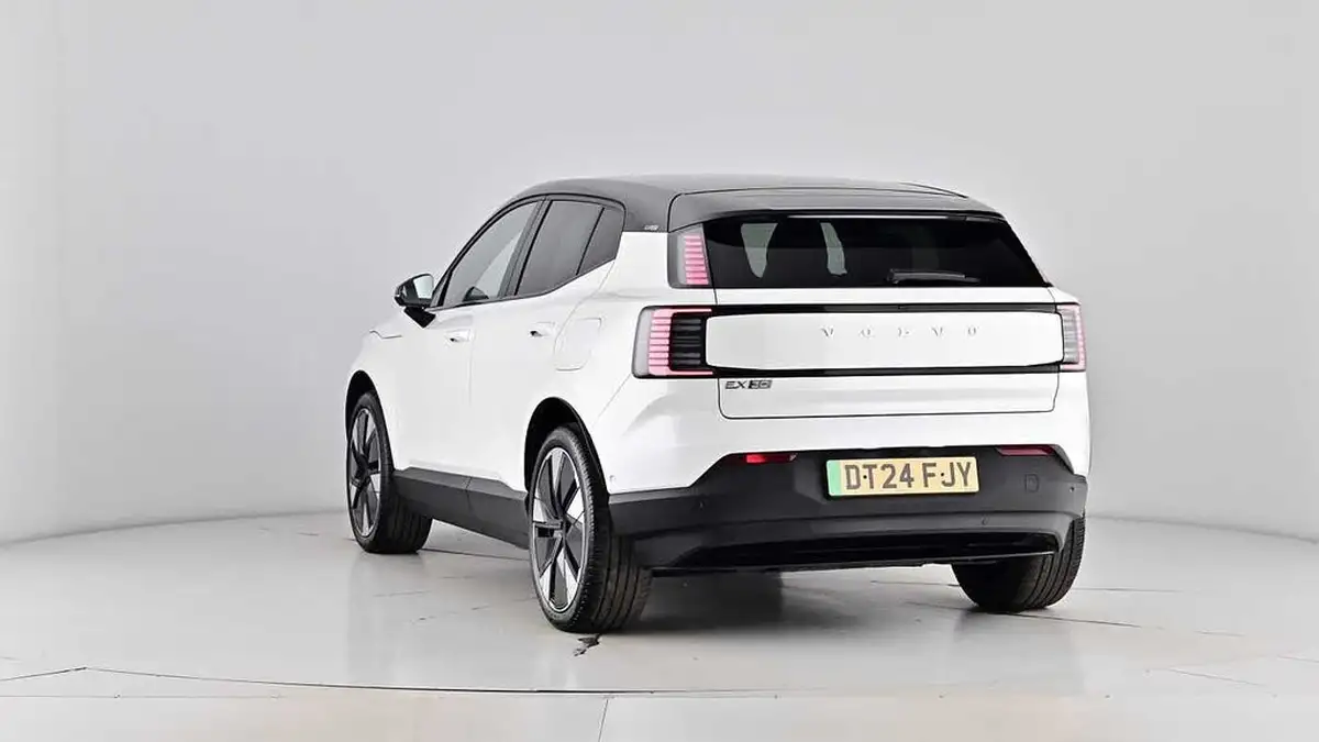 2024-volvo-ex30-e-single-motor-ultra-big-73