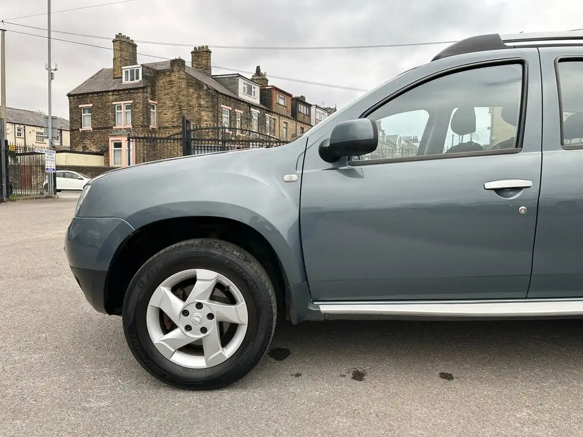 2014-dacia-duster-15d-laureate-110-107bhp-big-20