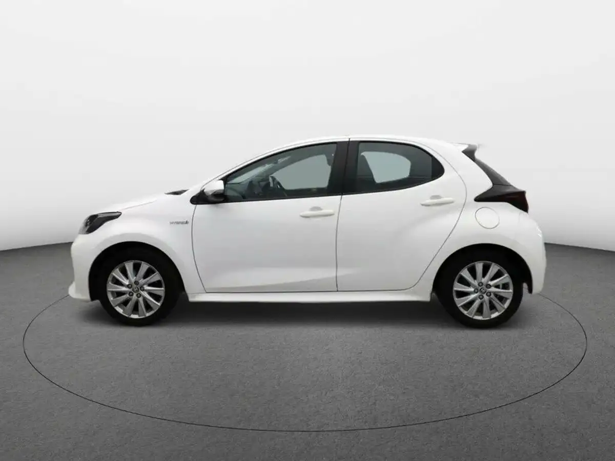 2021-toyota-yaris-15-vvt-i-icon-114bhp-hybrid-1490cc-e-cvt-big-4