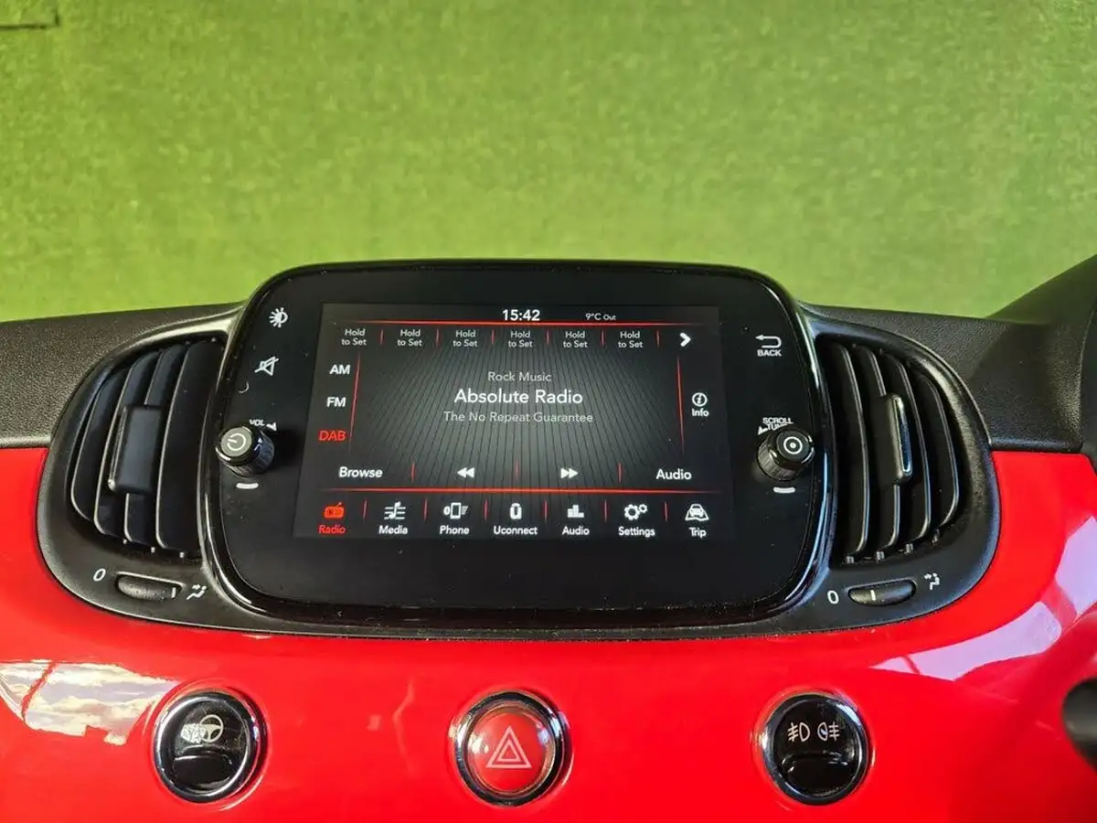 2020-fiat-500-12-lounge-big-16