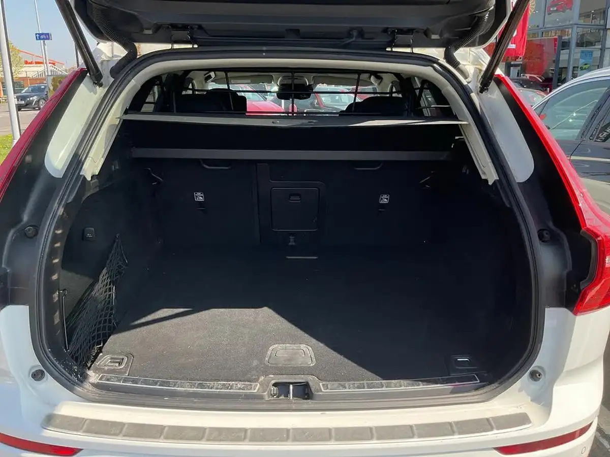 2019-volvo-xc60-20-t5-momentum-pro-big-9