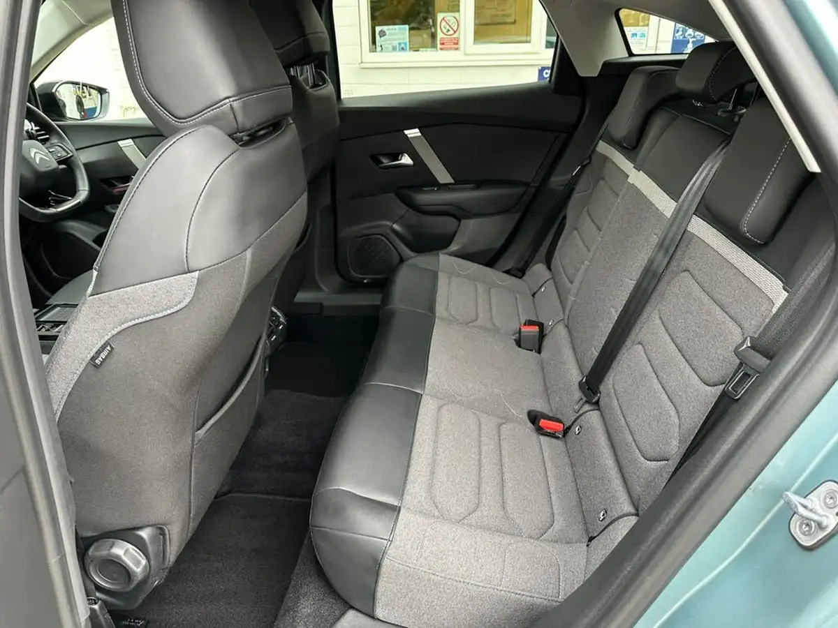 2022-citroen-c4-15bluehdi-c-series-edition-110ps-big-6