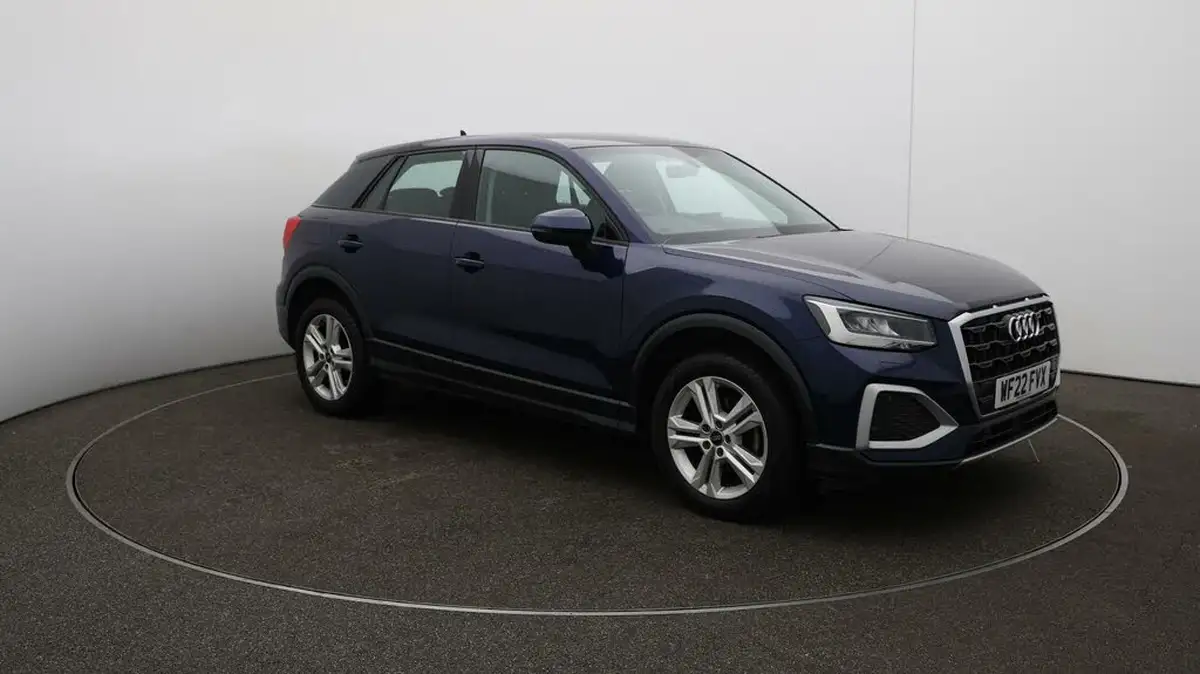 2022-audi-q2-10-30-tfsi-sport-big-36
