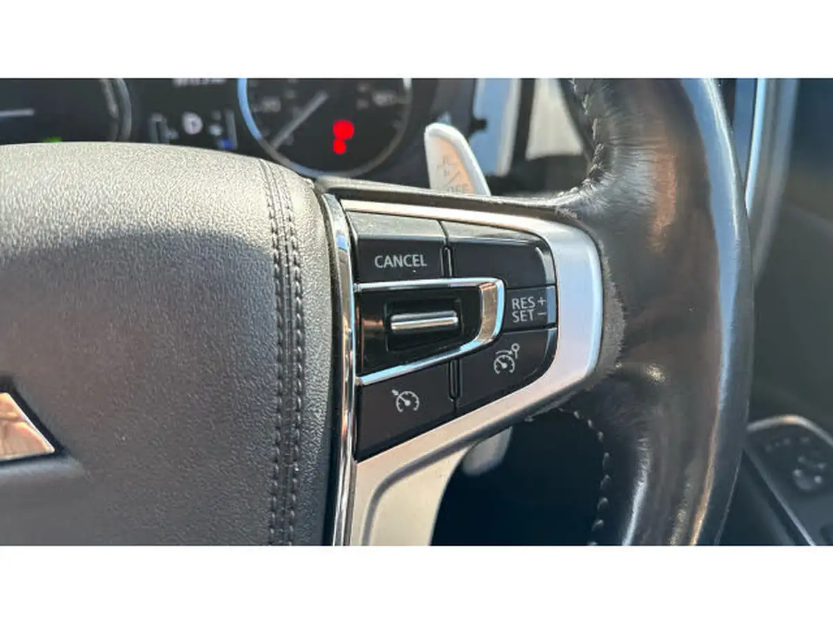 2018-mitsubishi-outlander-20-4h-phev-big-29