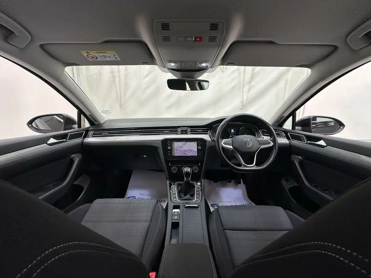 2021-volkswagen-passat-15-tsi-se-nav-estate-5d-big-21