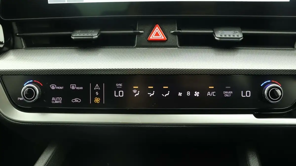 2022-kia-sportage-16-t-gdi-4-226bhp-hev-auto-big-11