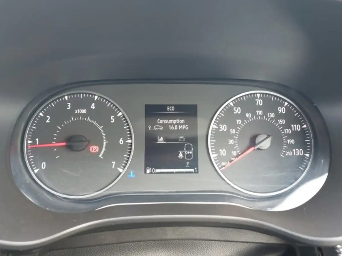 2023-dacia-sandero-10-tce-expression-90bhp-big-9