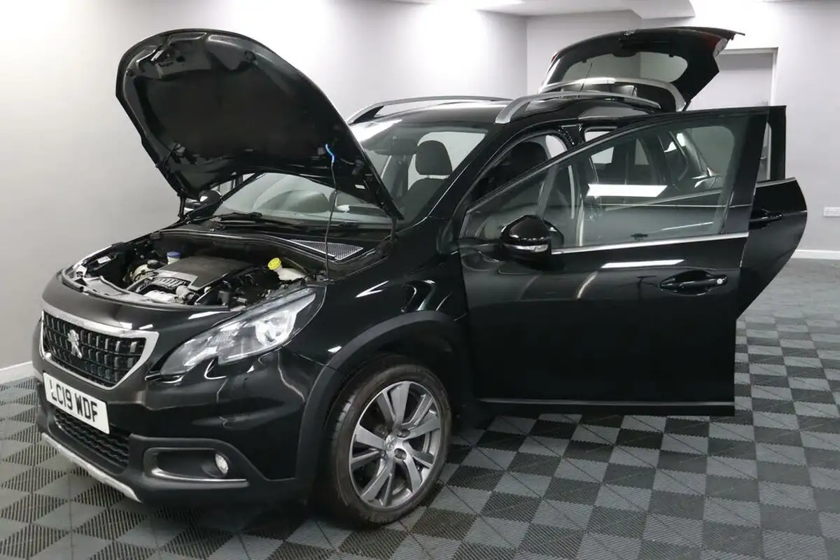 2019-peugeot-2008-suv-12-puretech-allure-130bhp-big-12
