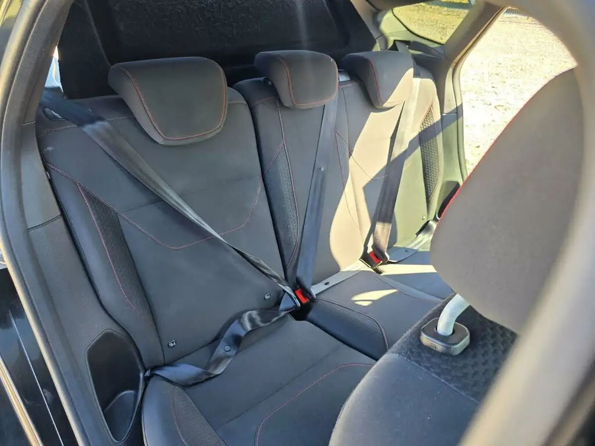 2017-ford-focus-10t-st-line-125ps-hatchback-auto-big-25