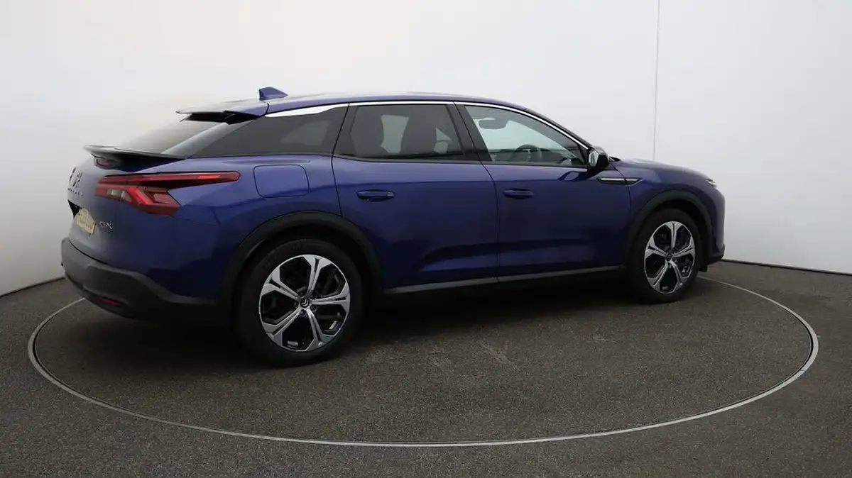 2023-citroen-c5-x-16-puretech-sense-plus-big-45