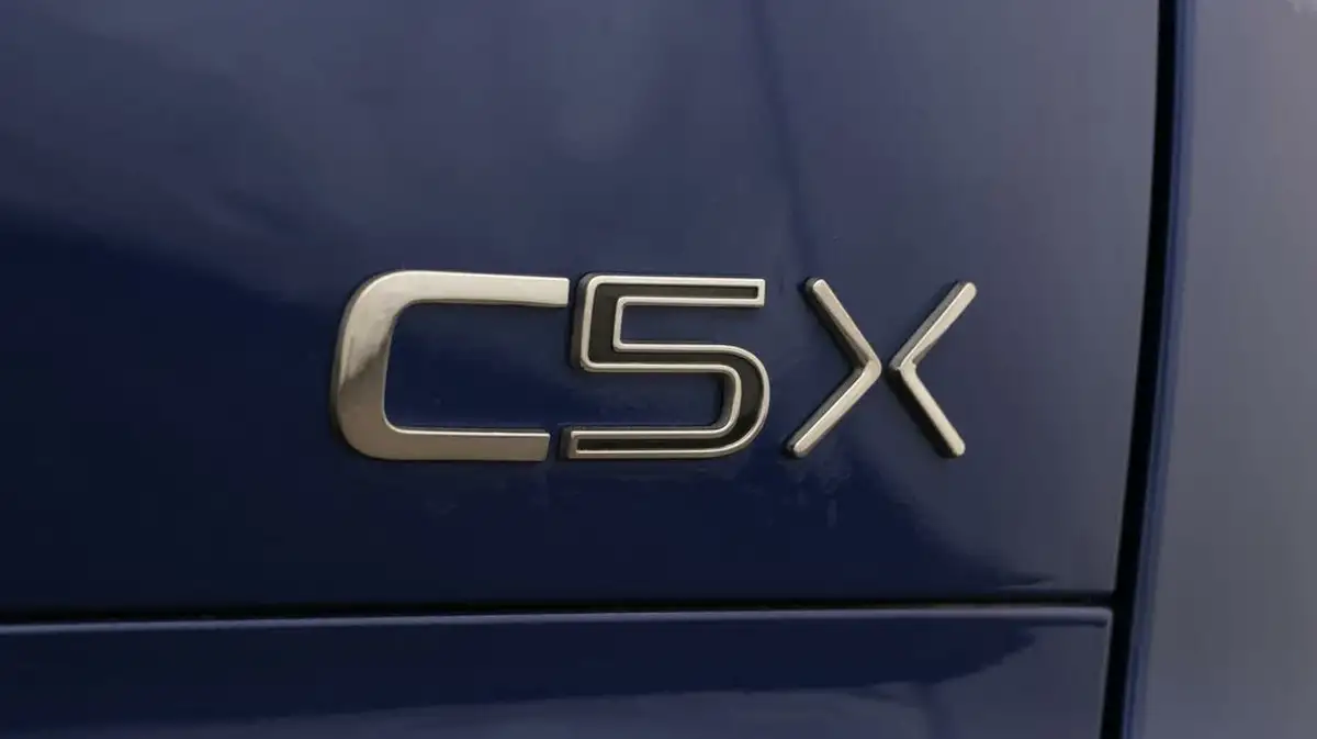 2023-citroen-c5-x-16-puretech-sense-plus-big-23
