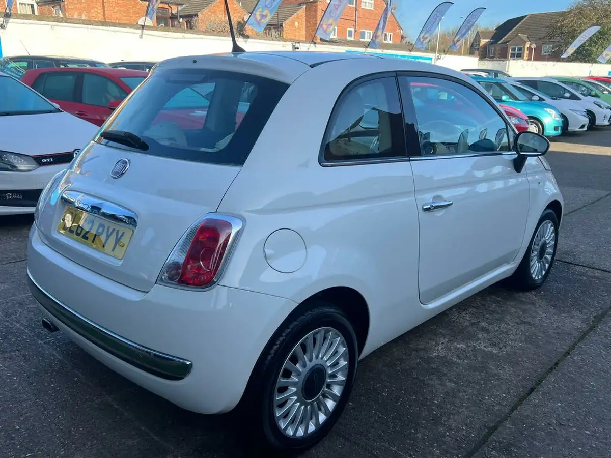 2013-fiat-500-12-lounge-big-13