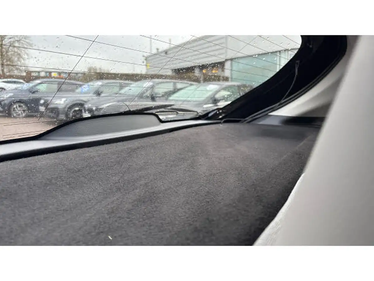 2022-toyota-yaris-15-vvt-i-excel-big-63