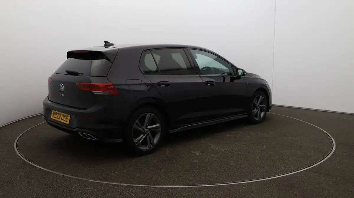 2022-volkswagen-golf-15-tsi-r-line-130ps-hatchback-big-44