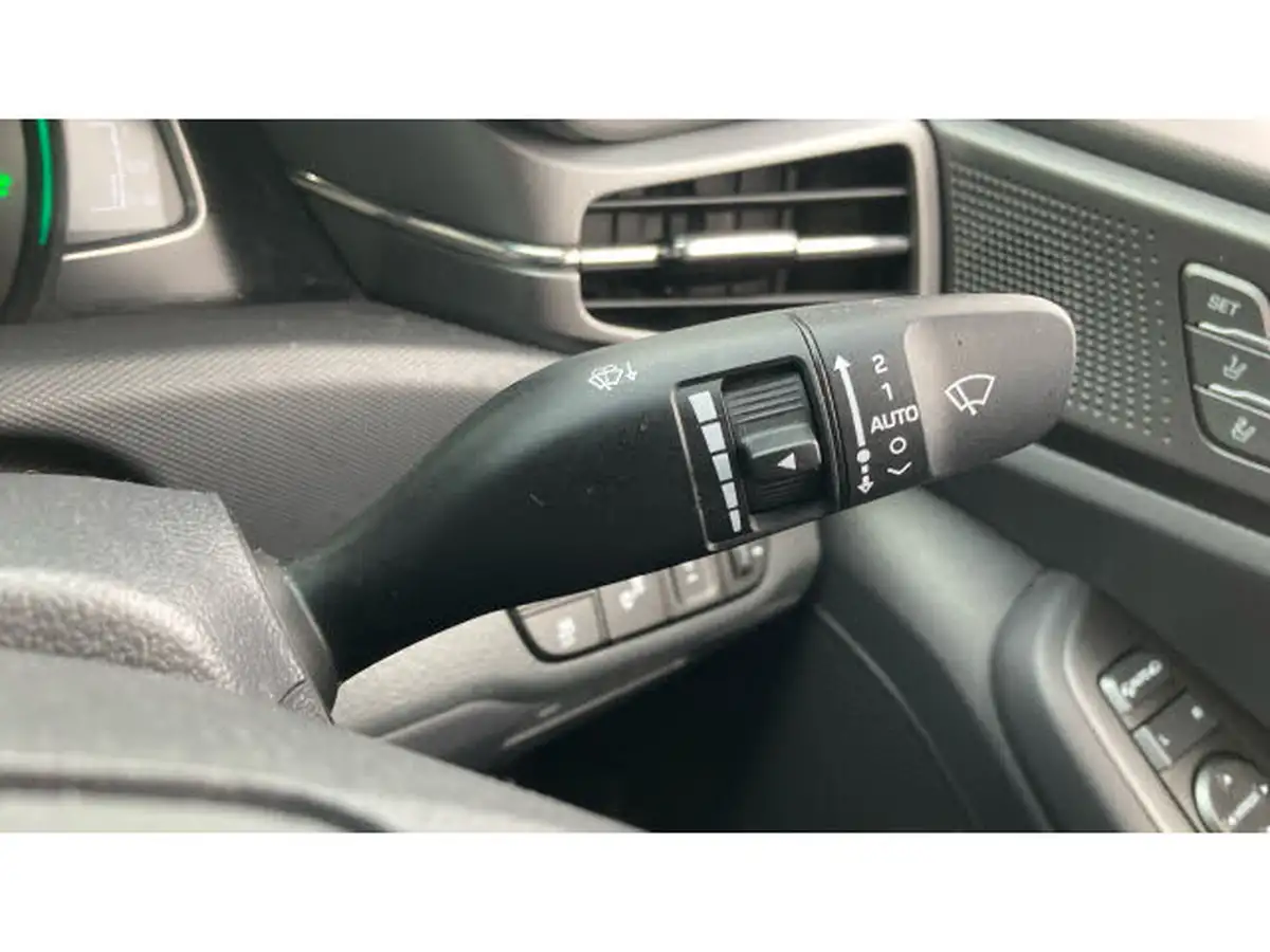 2020-hyundai-ioniq-16-gdi-premium-se-hybrid-big-26