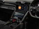 2023-lamborghini-urus-40-no-trim-small-8