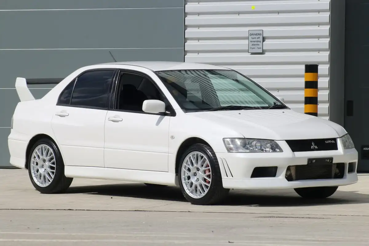 2002-mitsubishi-lancer-big-3