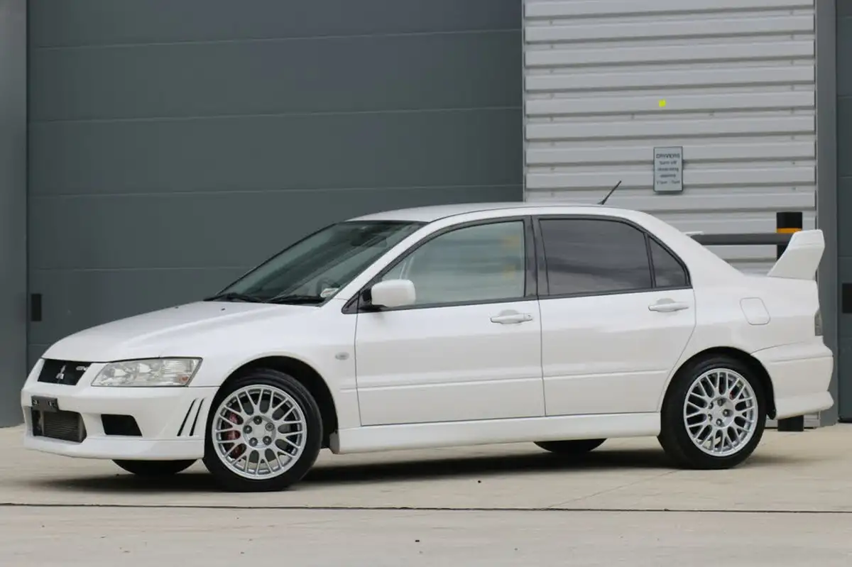 2002-mitsubishi-lancer-big-27