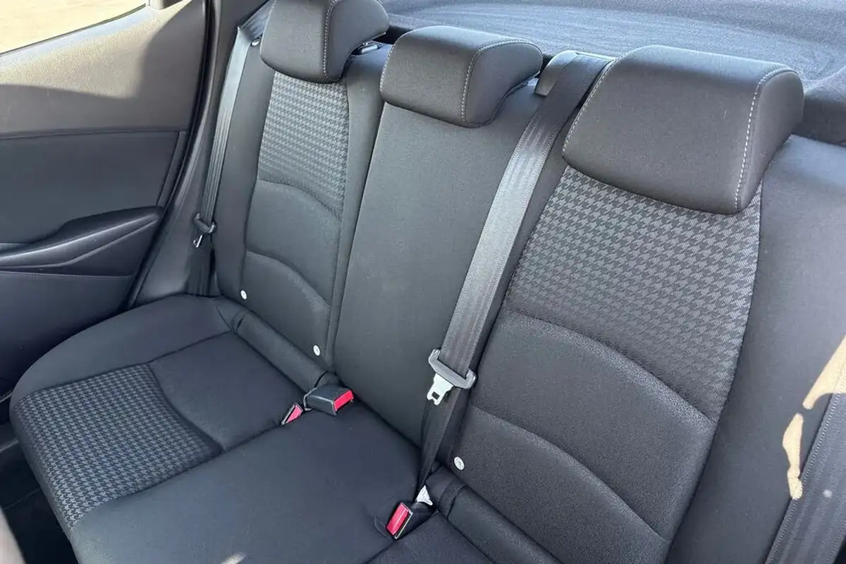 2019-mazda-mazda2-15-se-l-nav-big-18
