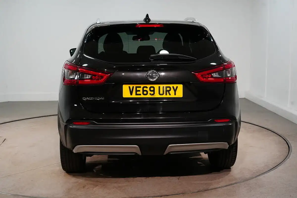 2019-nissan-qashqai-13-dig-t-tekna-160ps-dct-big-8