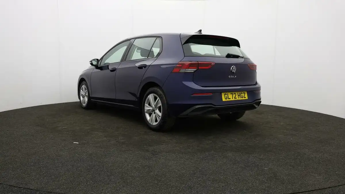 2022-volkswagen-golf-15-tsi-life-150ps-hatchback-big-4