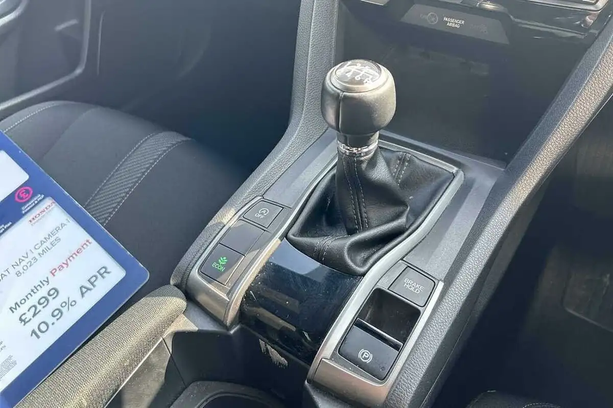 2020-honda-civic-10-vtec-turbo-sr-hatchback-5d-big-28