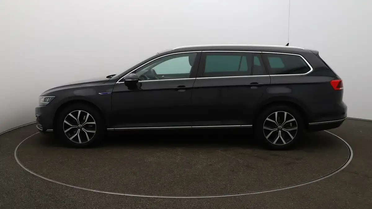 2021-volkswagen-passat-14-tsi-gte-estate-5d-big-56