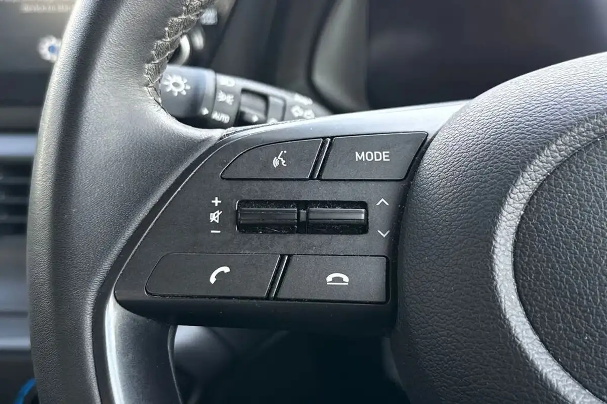 2021-hyundai-bayon-10-t-gdi-se-connect-dct-big-32