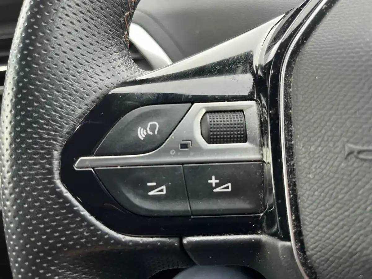 2021-peugeot-3008-suv-12-puretech-gt-big-18