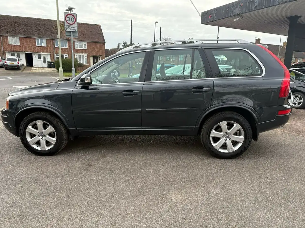 2012-volvo-xc90-24td-d5-se-200bhp-big-4
