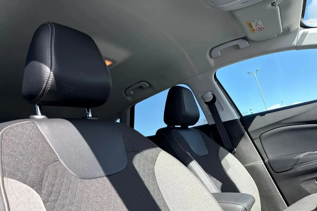 2020-vauxhall-grandland-x-12-sri-nav-big-23